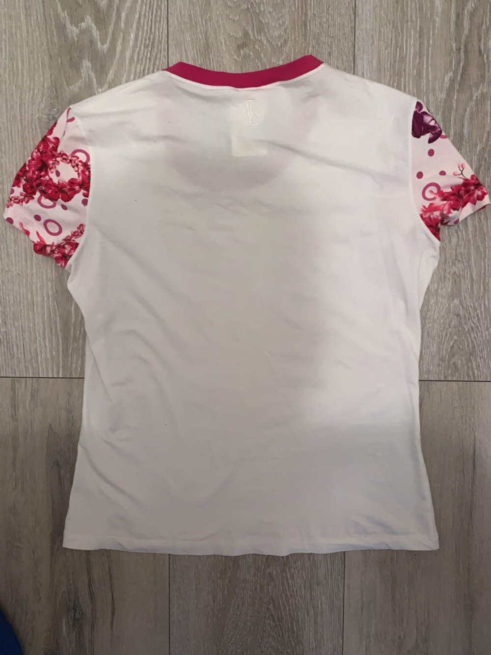 Versace Jeans Couture White Tee with Pink Floral Sleeves Size: Large - Picture 3 of 4